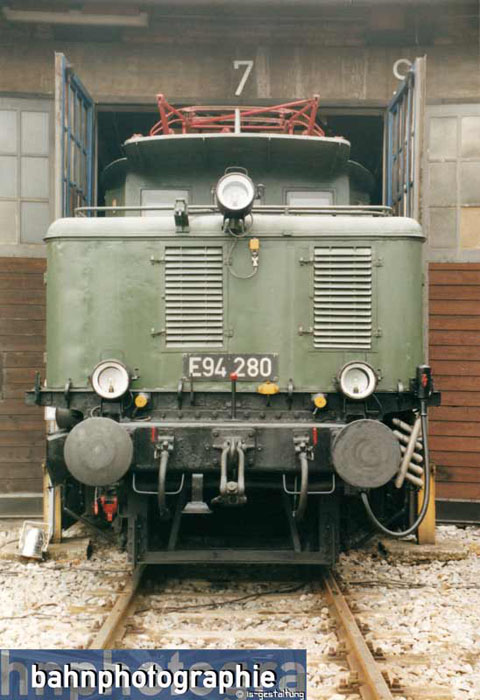 E94_280NbgBW1